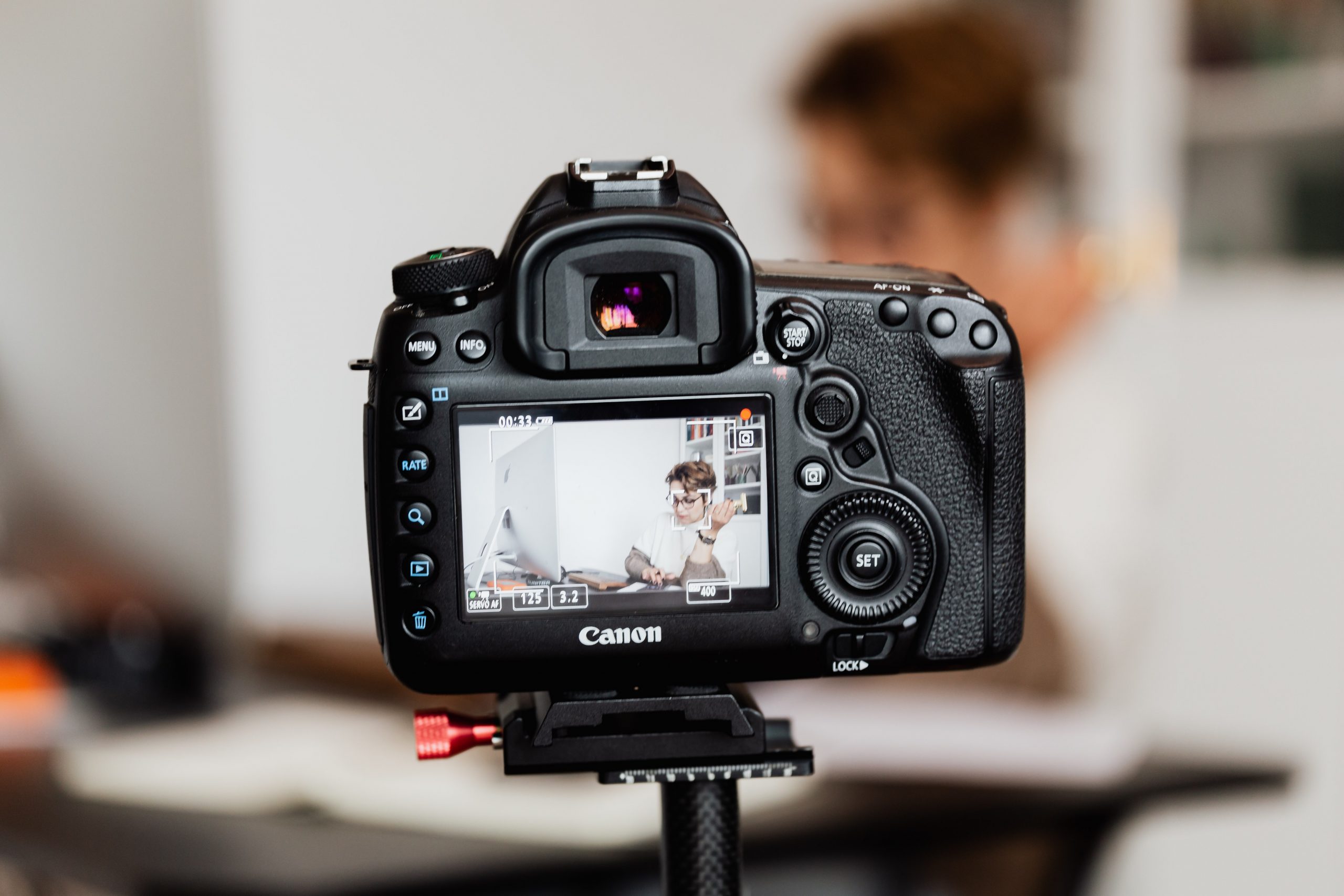 6 Reasons You Should Use Video Content Marketing To Reach Your Audience
